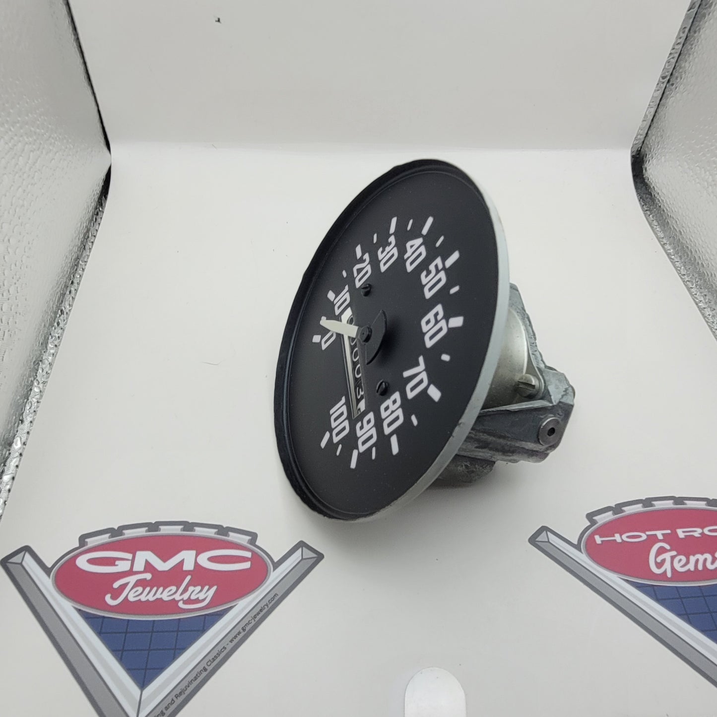 GMC 1000 original 100 mph Speedometer