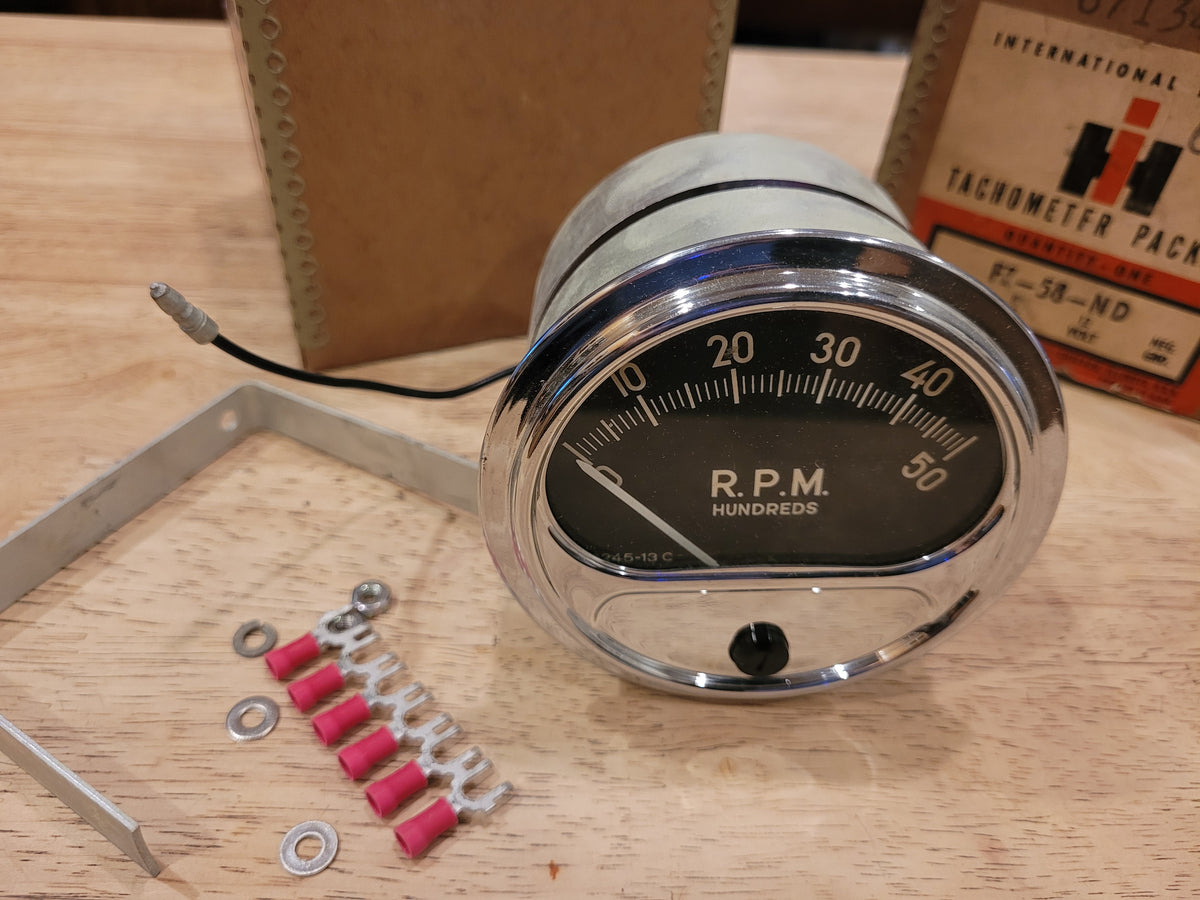 NOS Sun Electric Corporation FZ-58 ND Tachometer - 0-5000 RPM International Harvestor Packaging